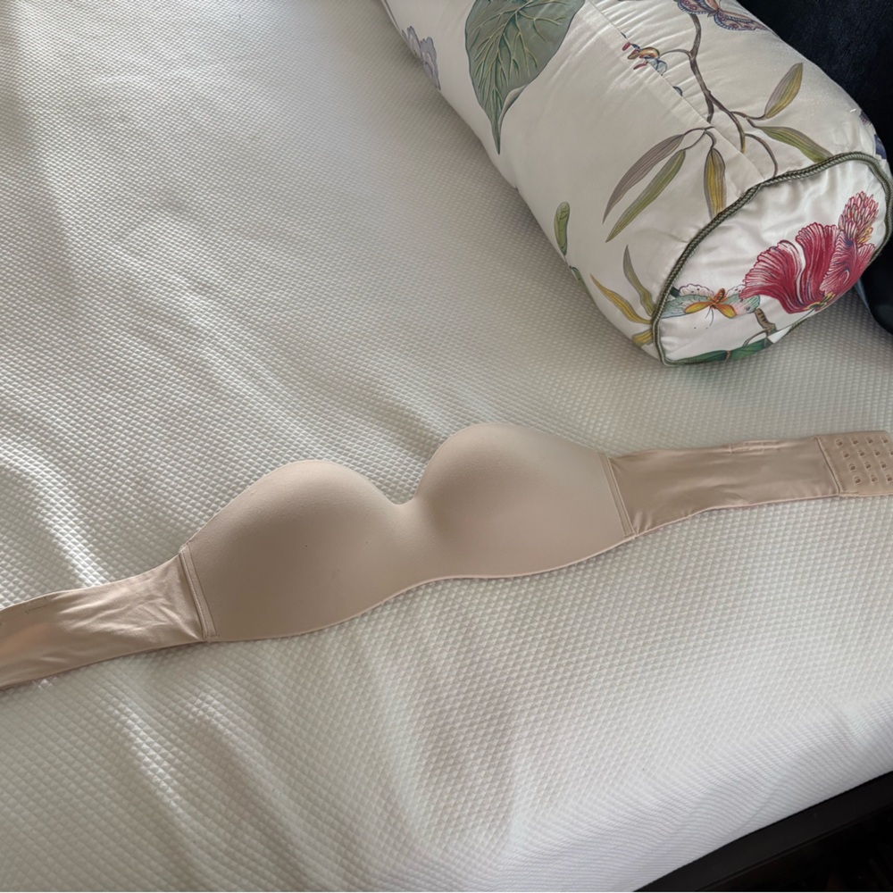 Soma Enbliss Strapless Bra in Beige